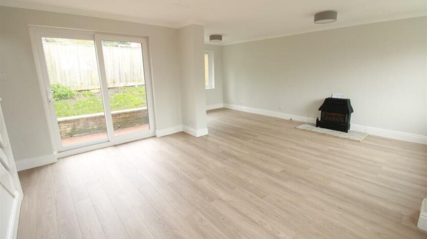 House Dove Close in Ryde