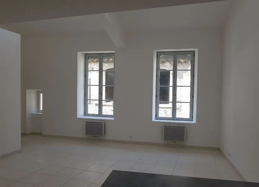 Appartement Rue Louis Bruguier Roure à Pont-Saint-Esprit
