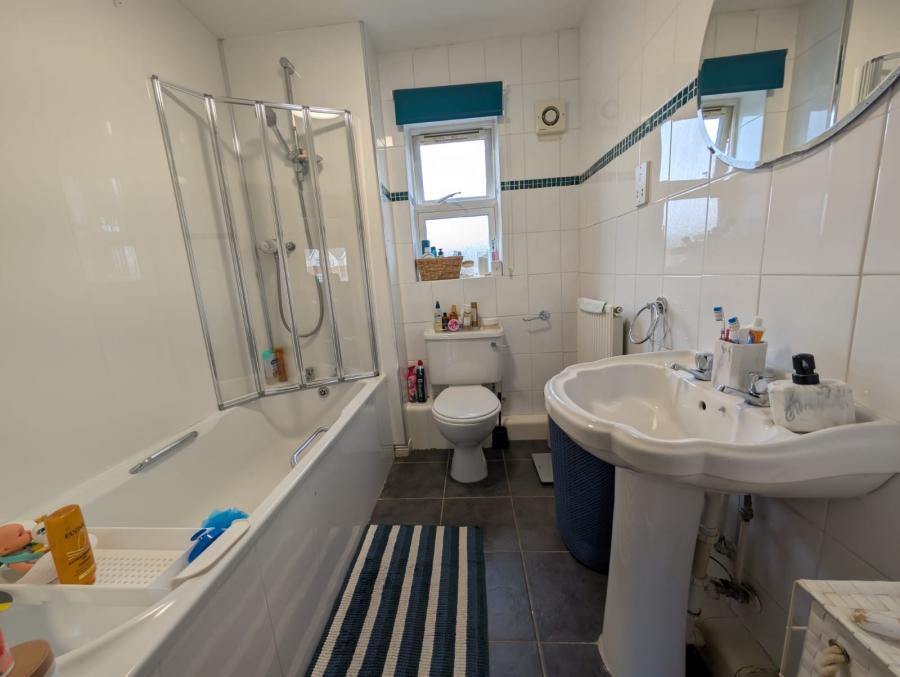 Flat Albert Court in Sunderland