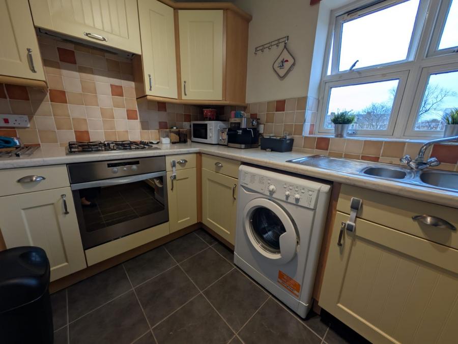 Flat Albert Court in Sunderland