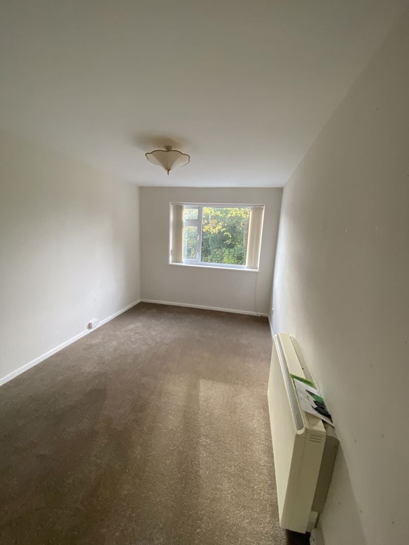 Flat Fishing Line Road in Redditch