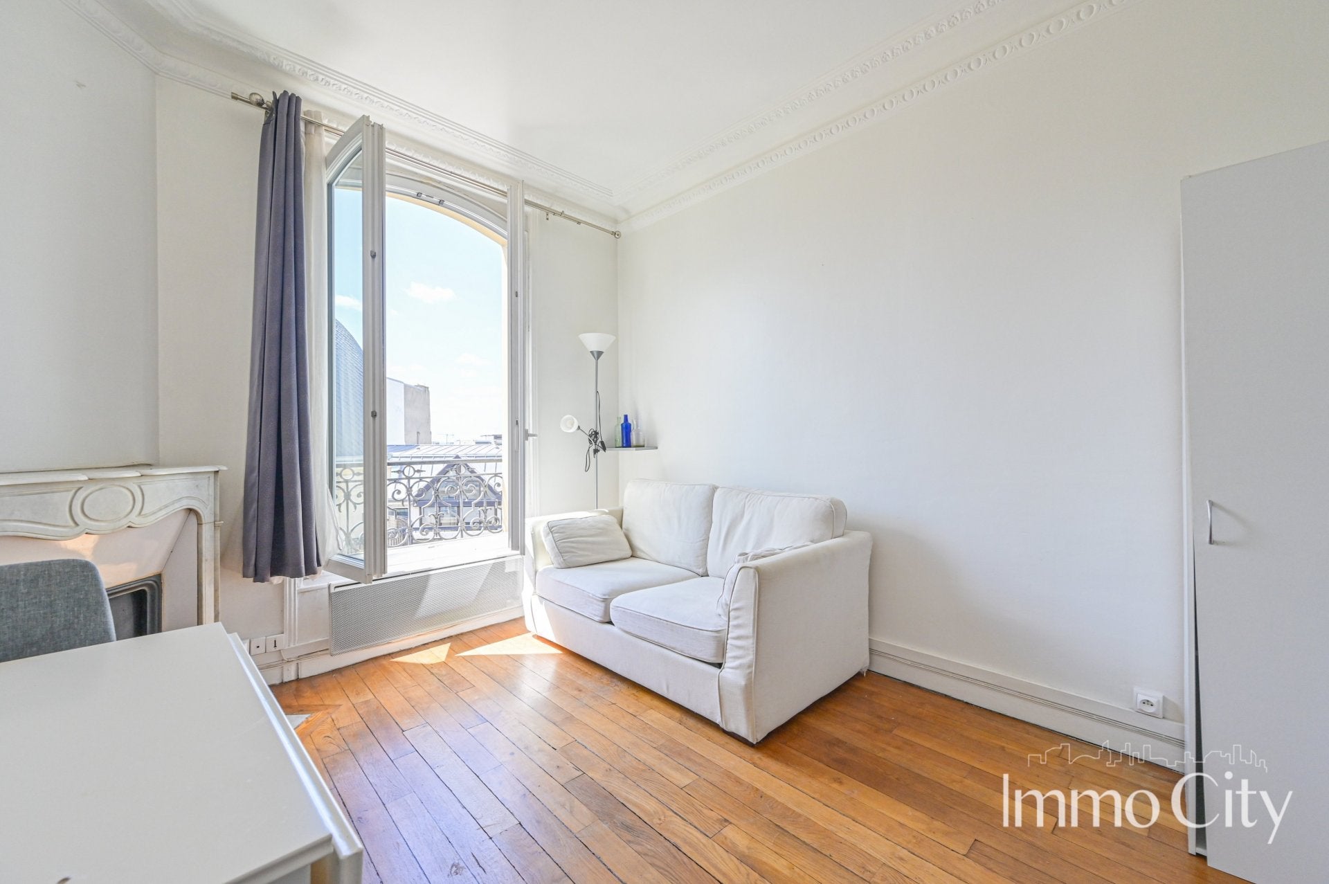 Appartement Rue Félix Ziem à Paris