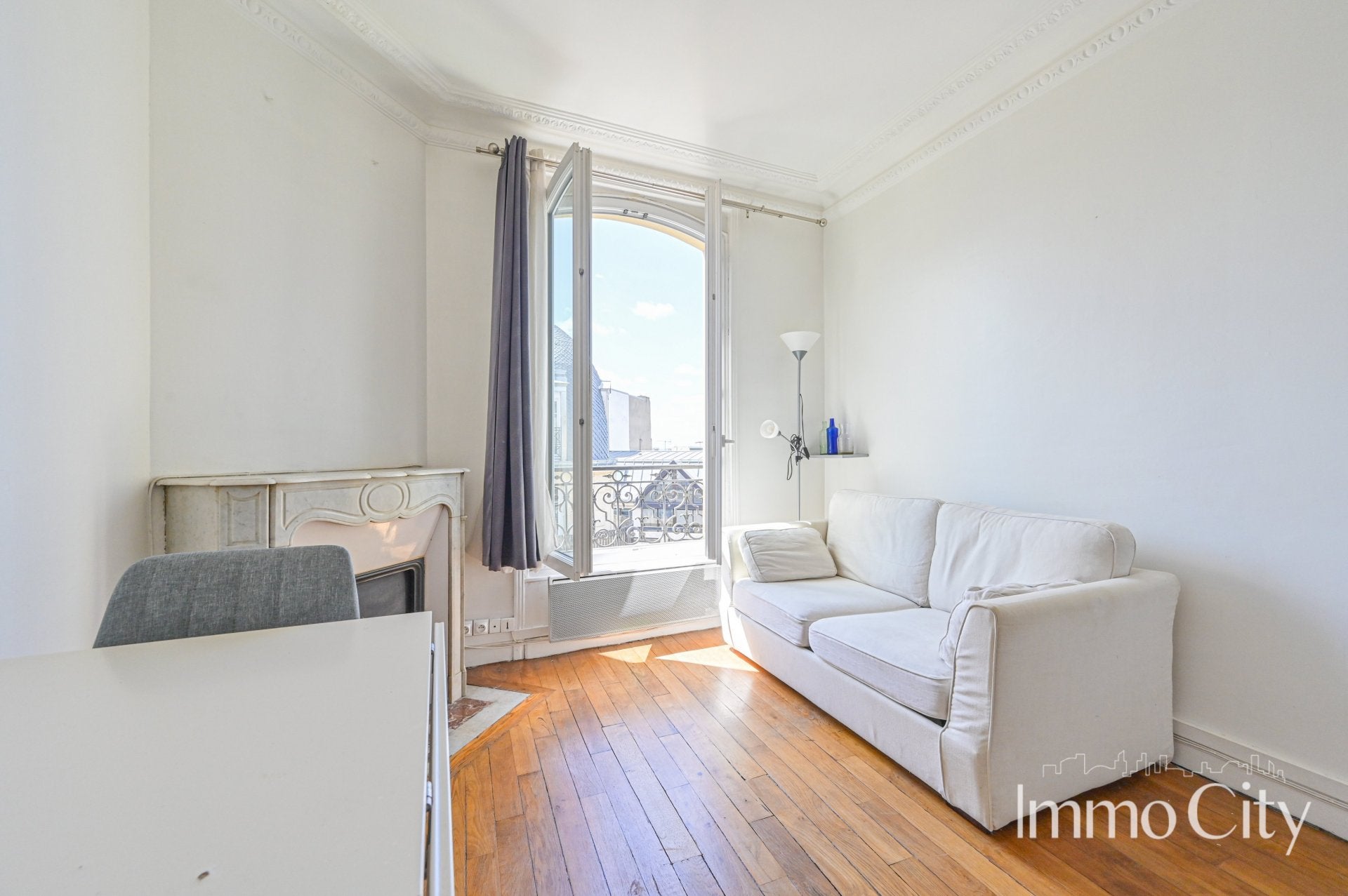 Appartement Rue Félix Ziem à Paris