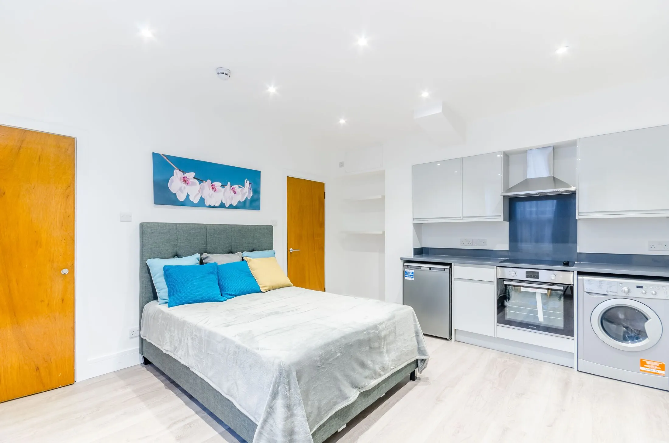 Flat Talgarth Road in Greater London