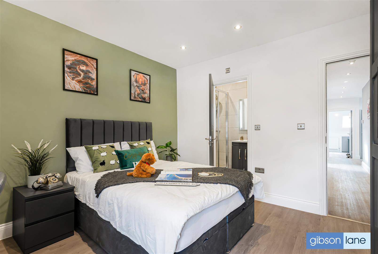 Room Maplehurst Close in Greater London