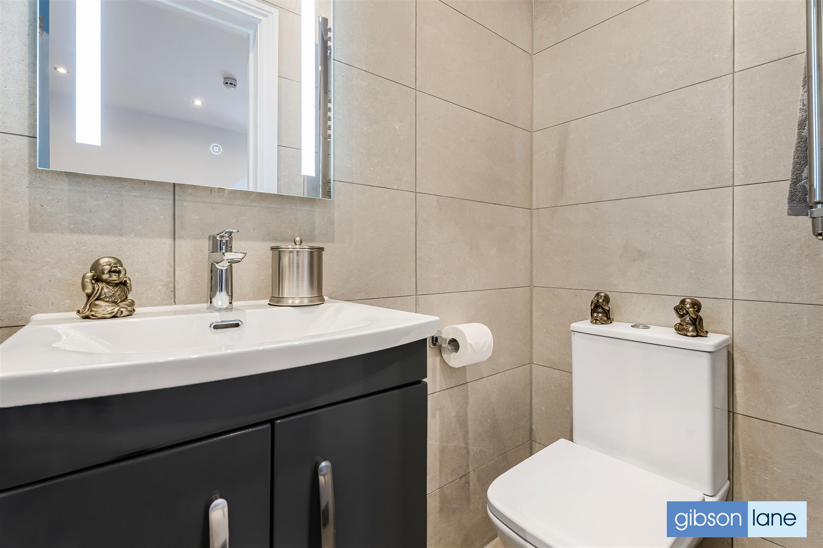 Room Maplehurst Close in Greater London