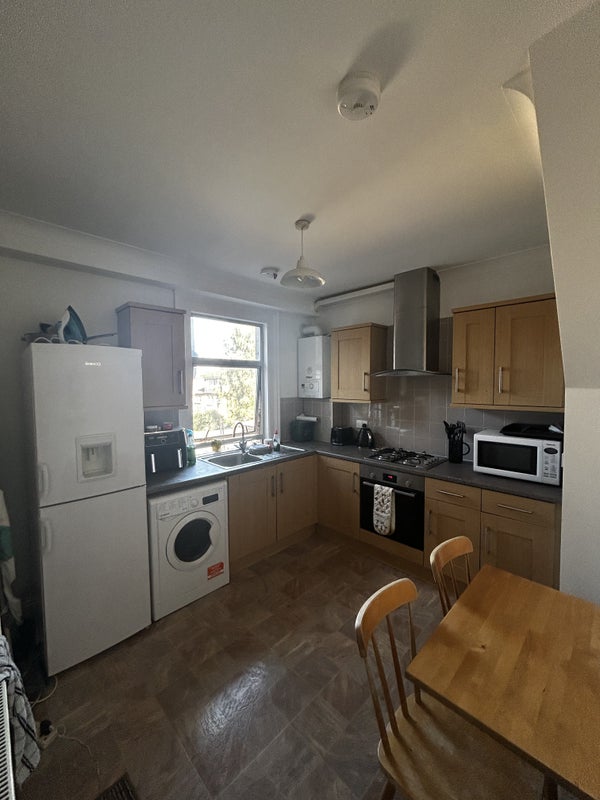 Room Northfield Avenue in Greater London