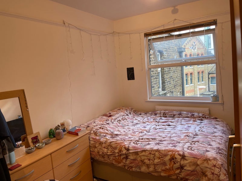 Room Wandsworth High Street in Greater London