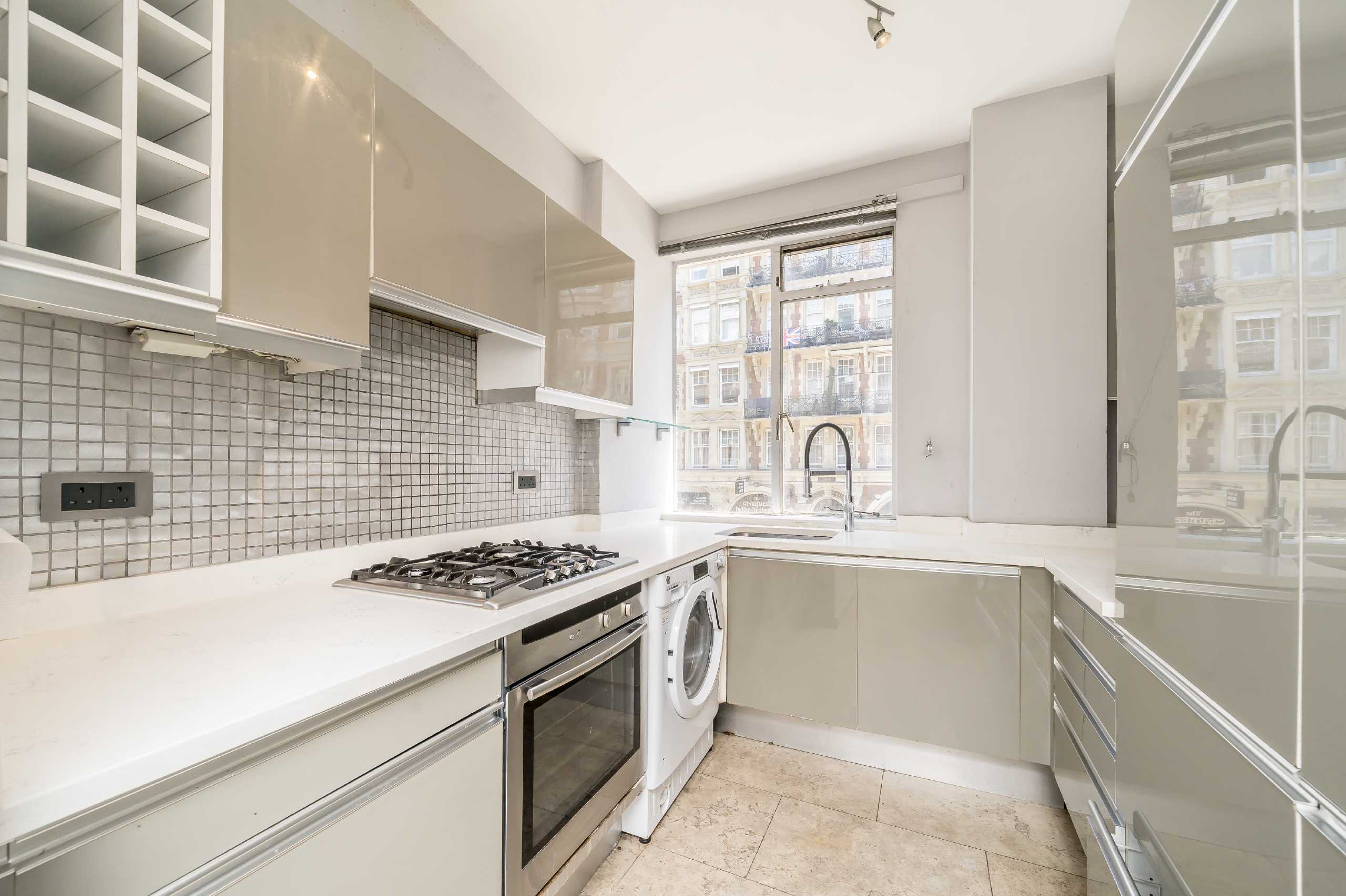 Flat Southampton Row in Greater London