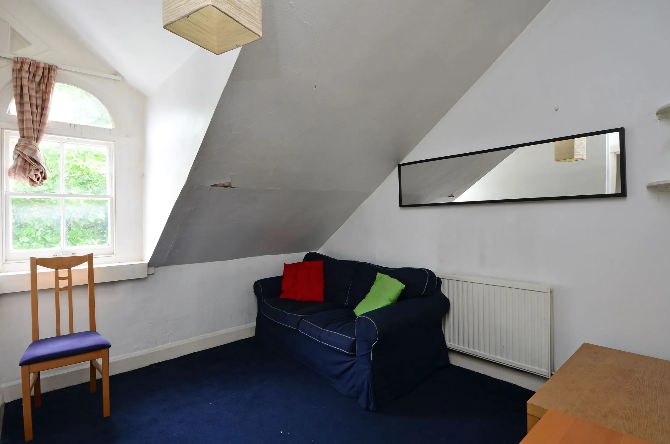 Flat Kempsford Gardens in Greater London