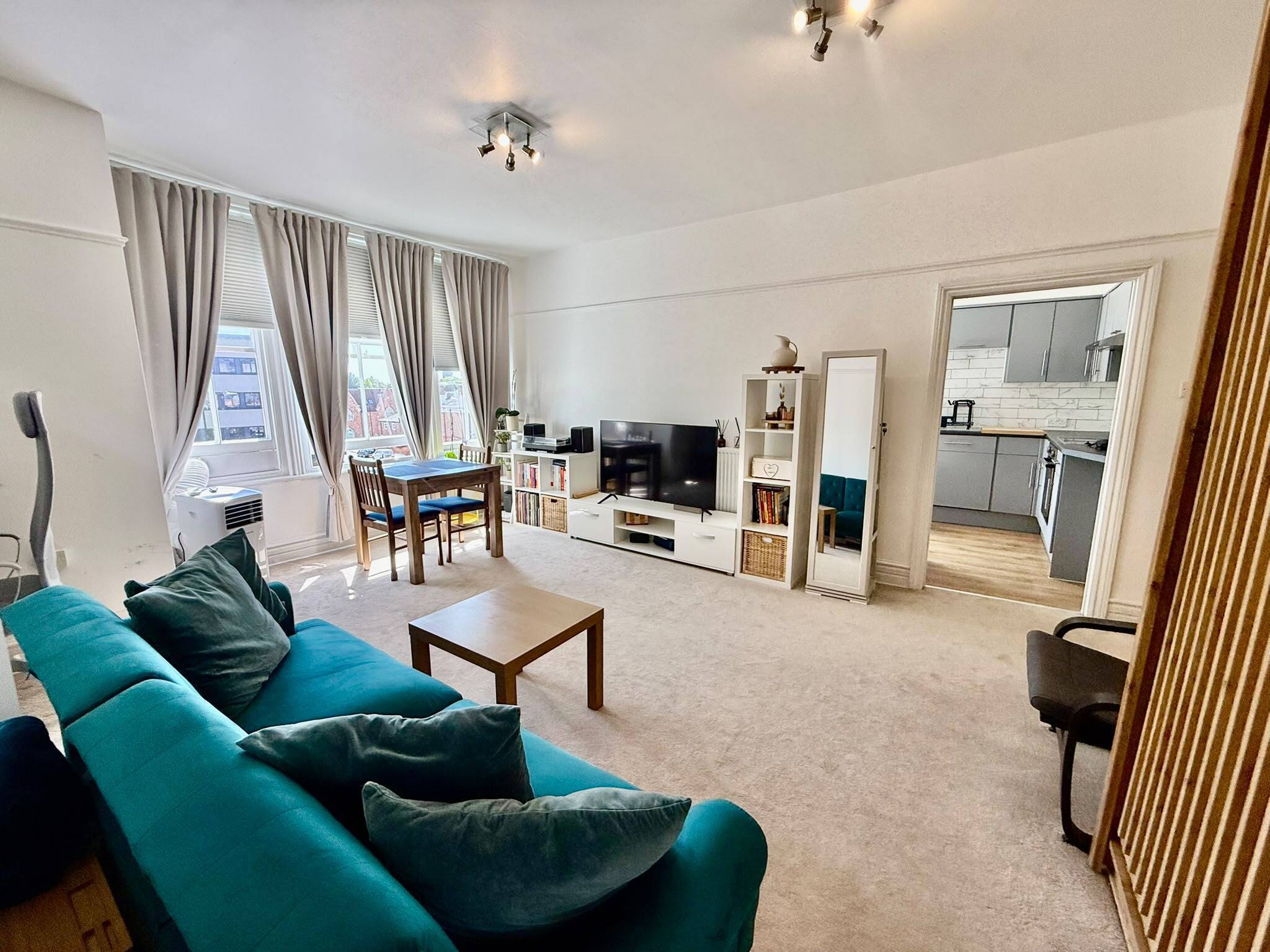 Flat Holly Walk in Royal Leamington Spa