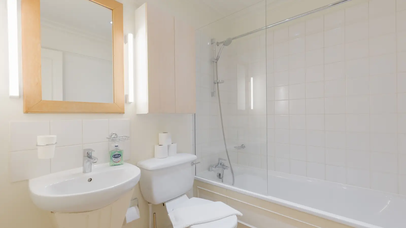 Flat Barriedale in Greater London