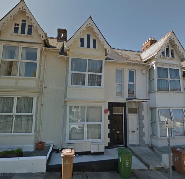 Flat Abingdon Road in Plymouth