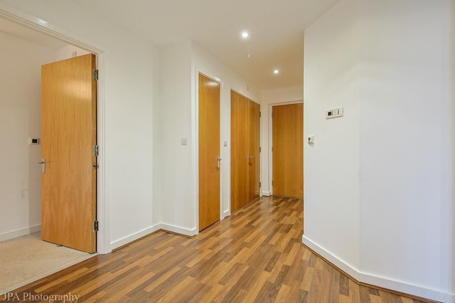 Flat Guildford Road in Woking