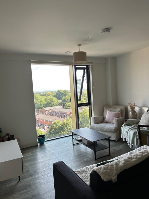 Room Ellesmere Street in Manchester
