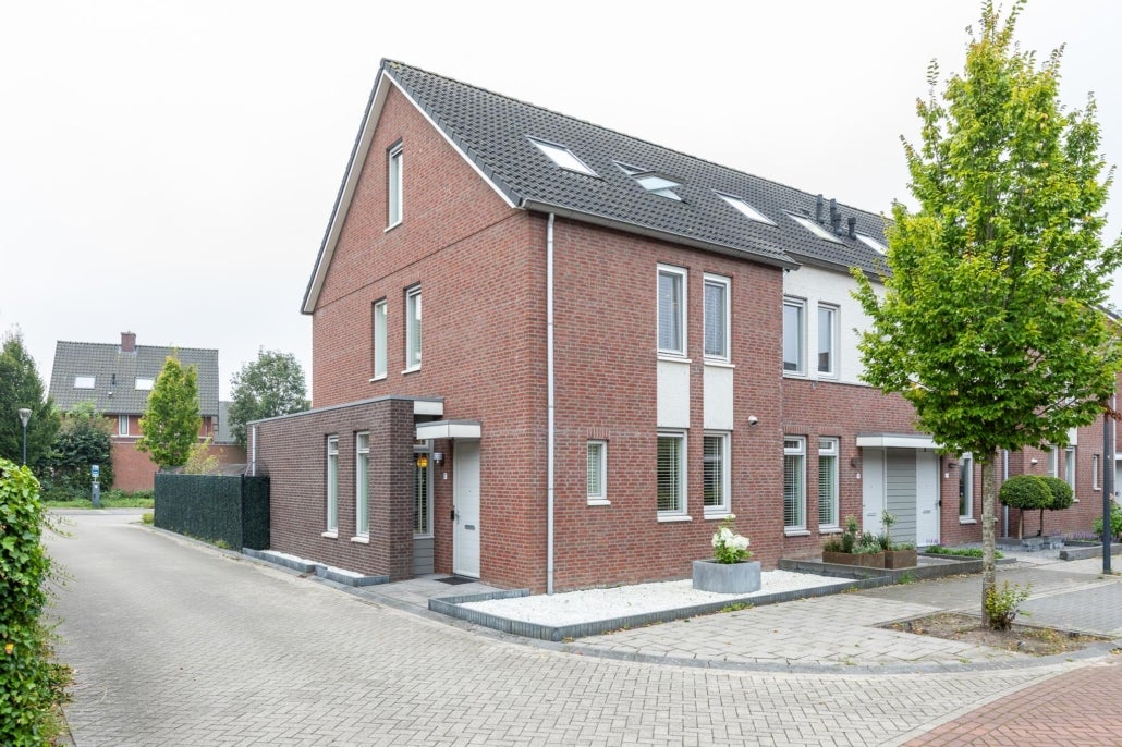 Huis Heuvelrijt 7 in Waalre