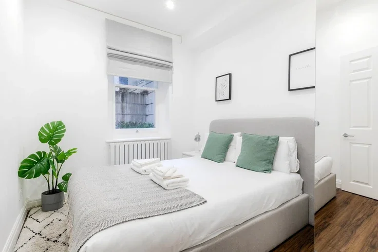 Flat Foley Street in City of Westminster