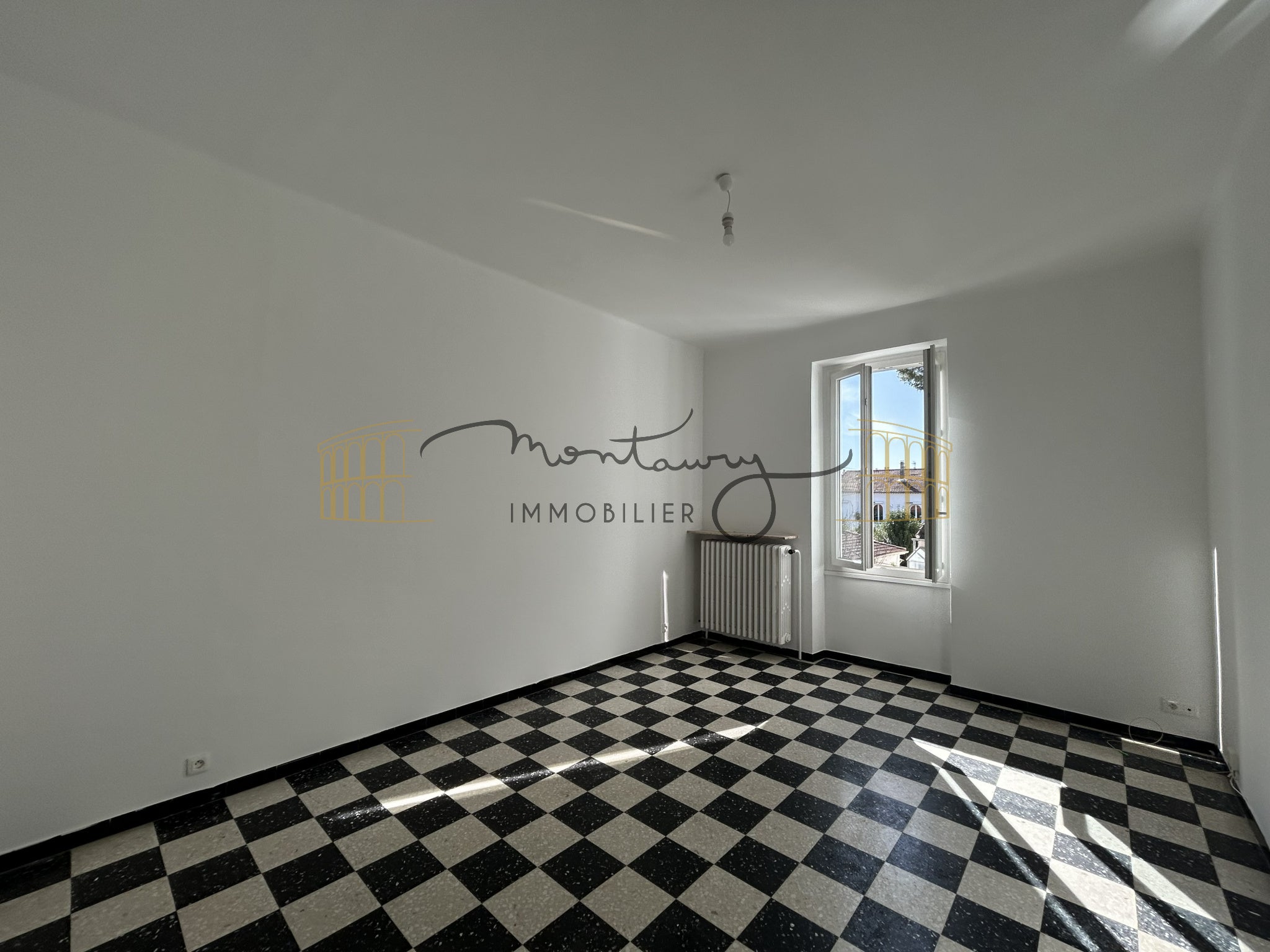 Appartement Rue du Court de Gébelin à Nîmes