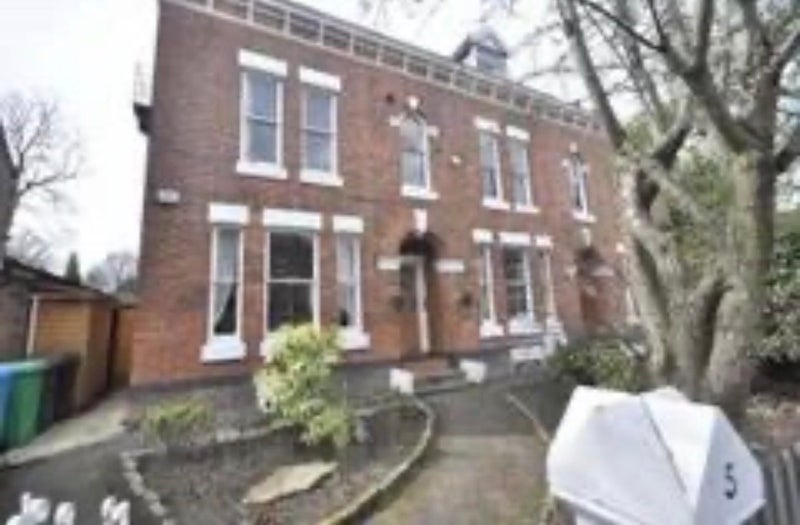 Room Talford Grove in Manchester