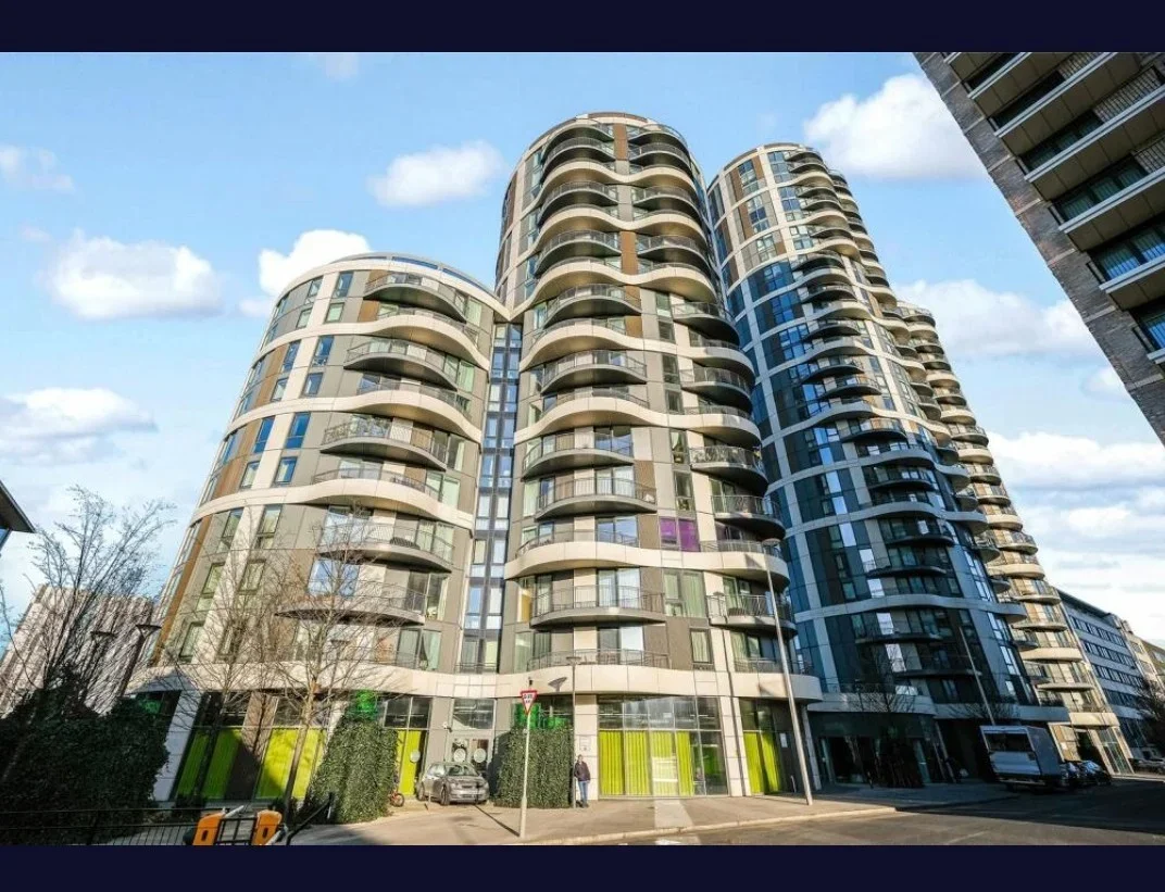 Flat Cambridge Road in Greater London