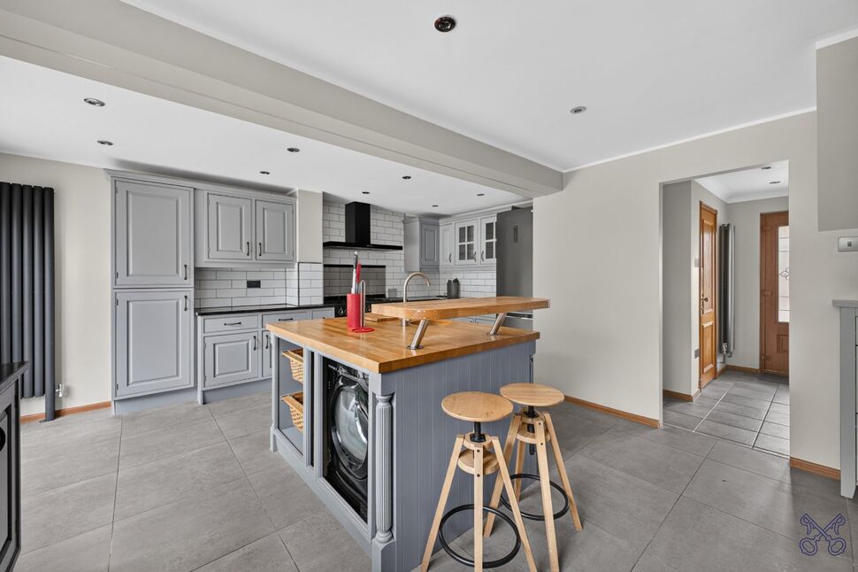 House St Marks Close in Wychavon