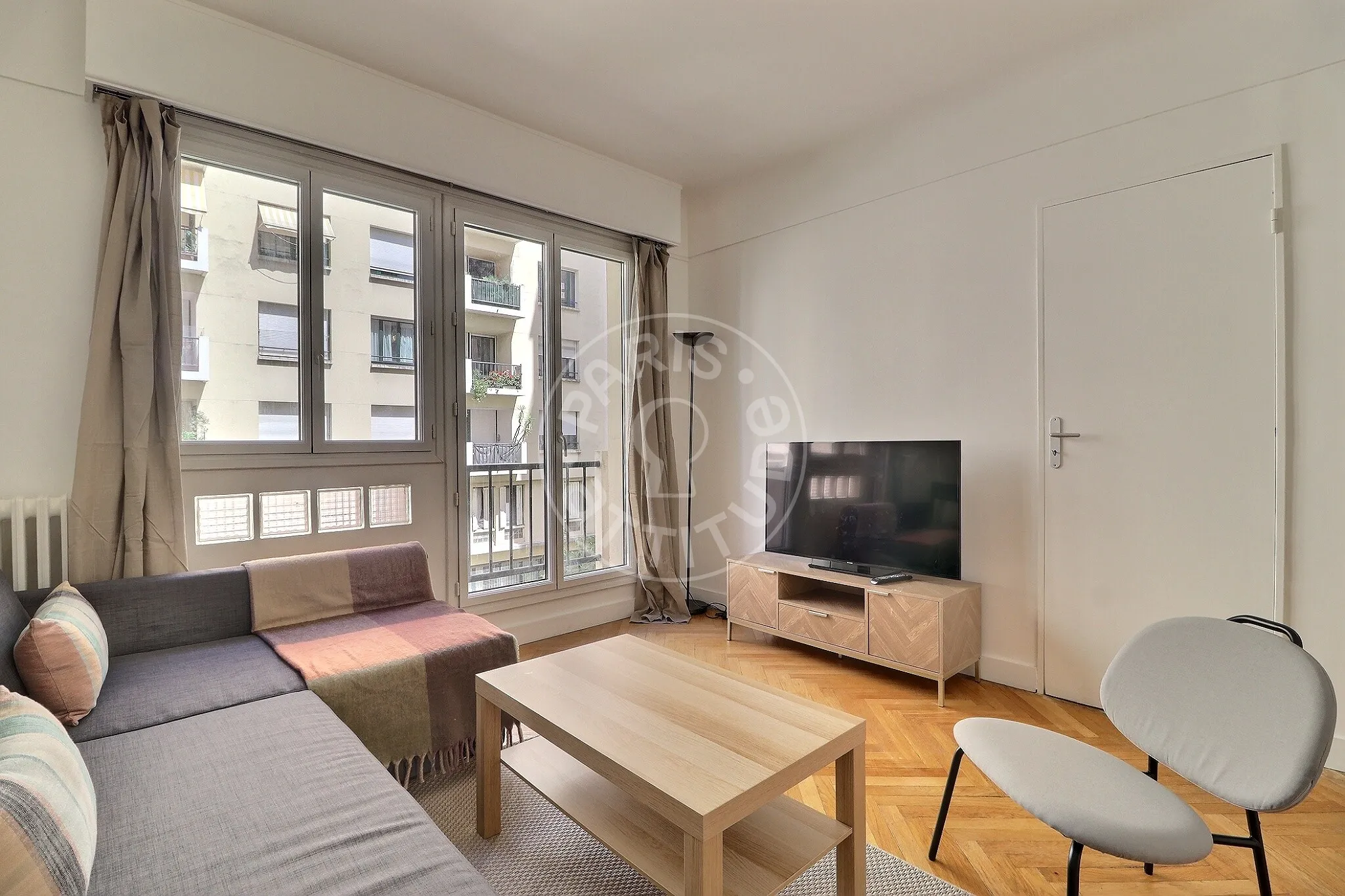 Appartement Rue de l'Université à Paris
