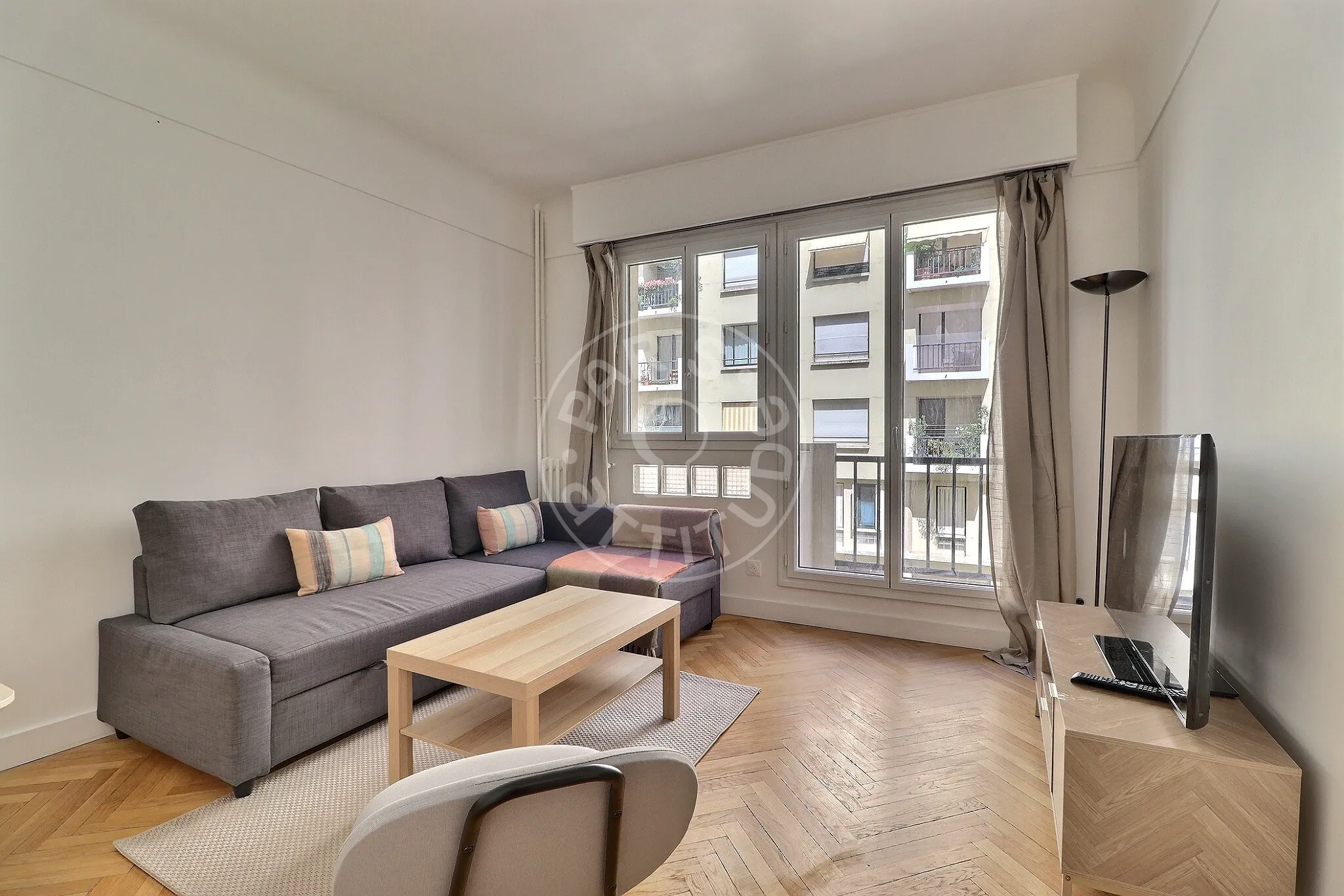Appartement Rue de l'Université à Paris