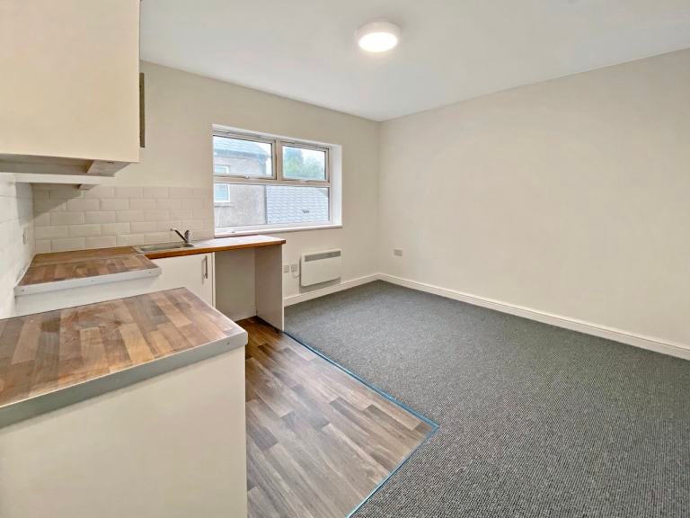 Flat Ely Road in Cardiff