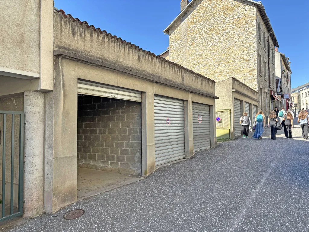 Appartement Avenue Saint-Éloi à Solignac
