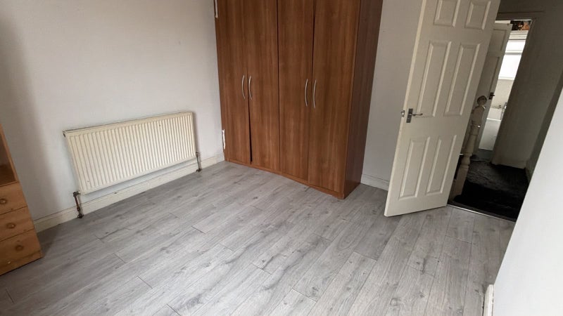 Room Siemens Close in Sheffield