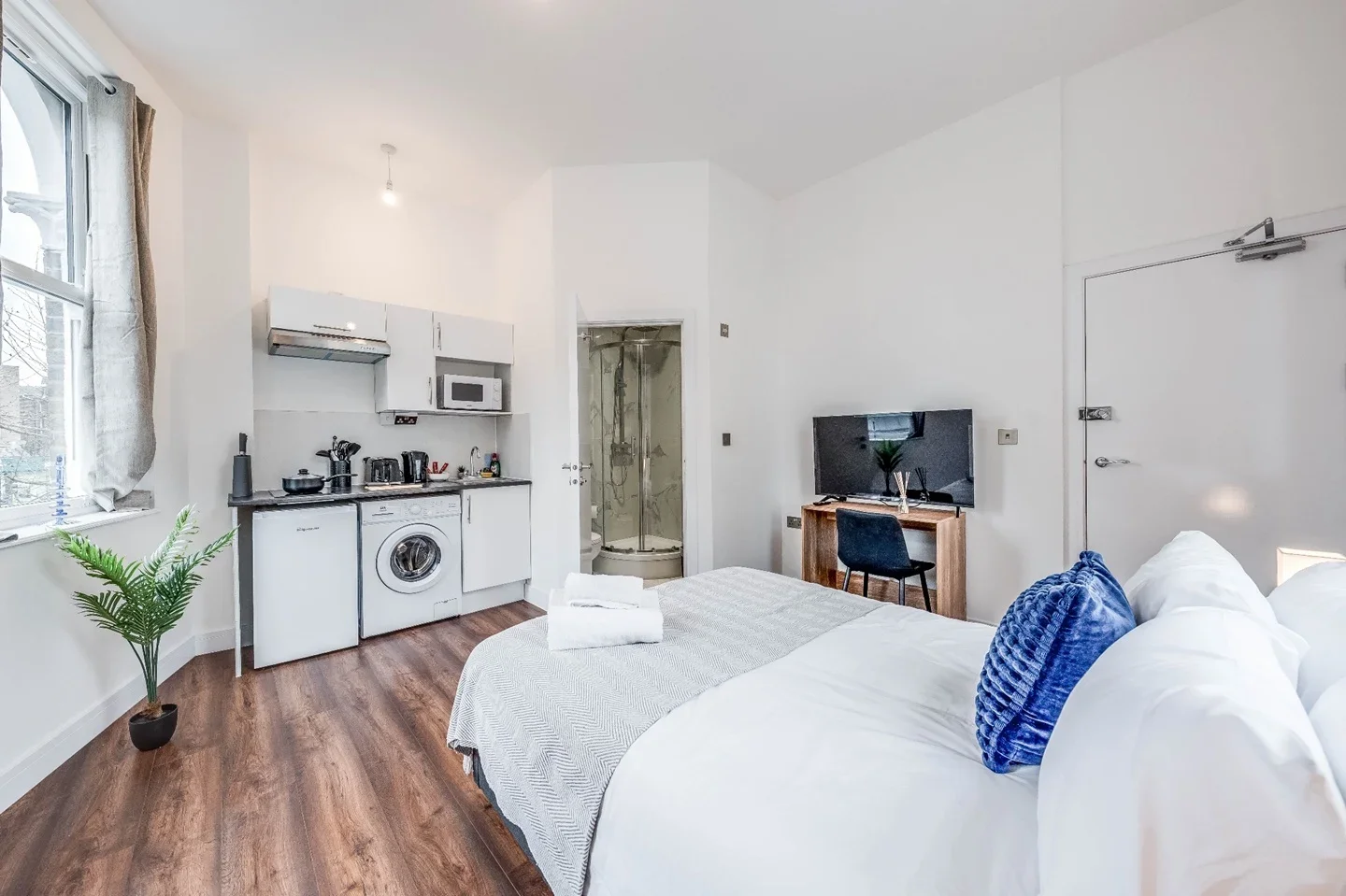 Flat Denmark Hill in Greater London