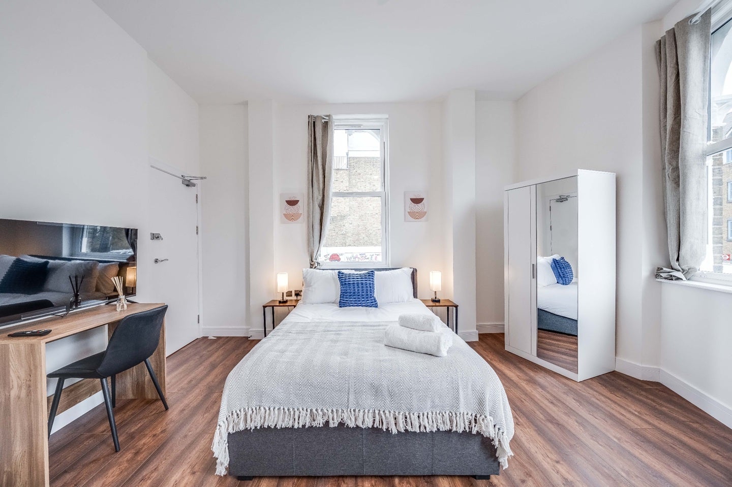 Flat Denmark Hill in Greater London