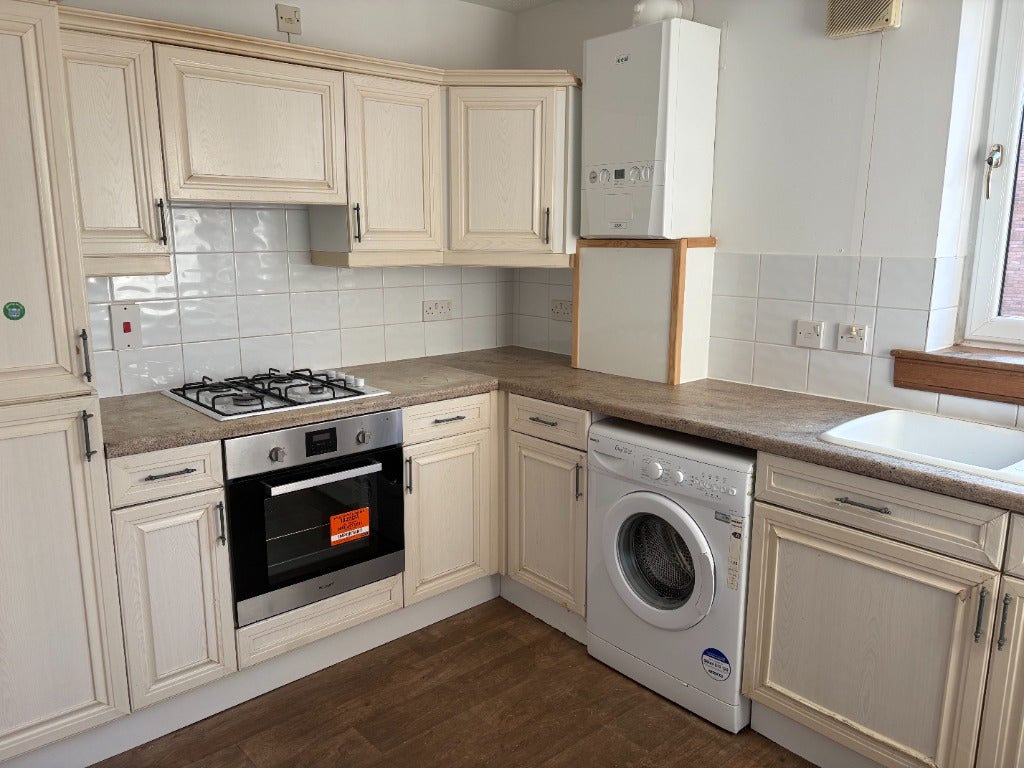 Flat Craigend Park in City of Edinburgh