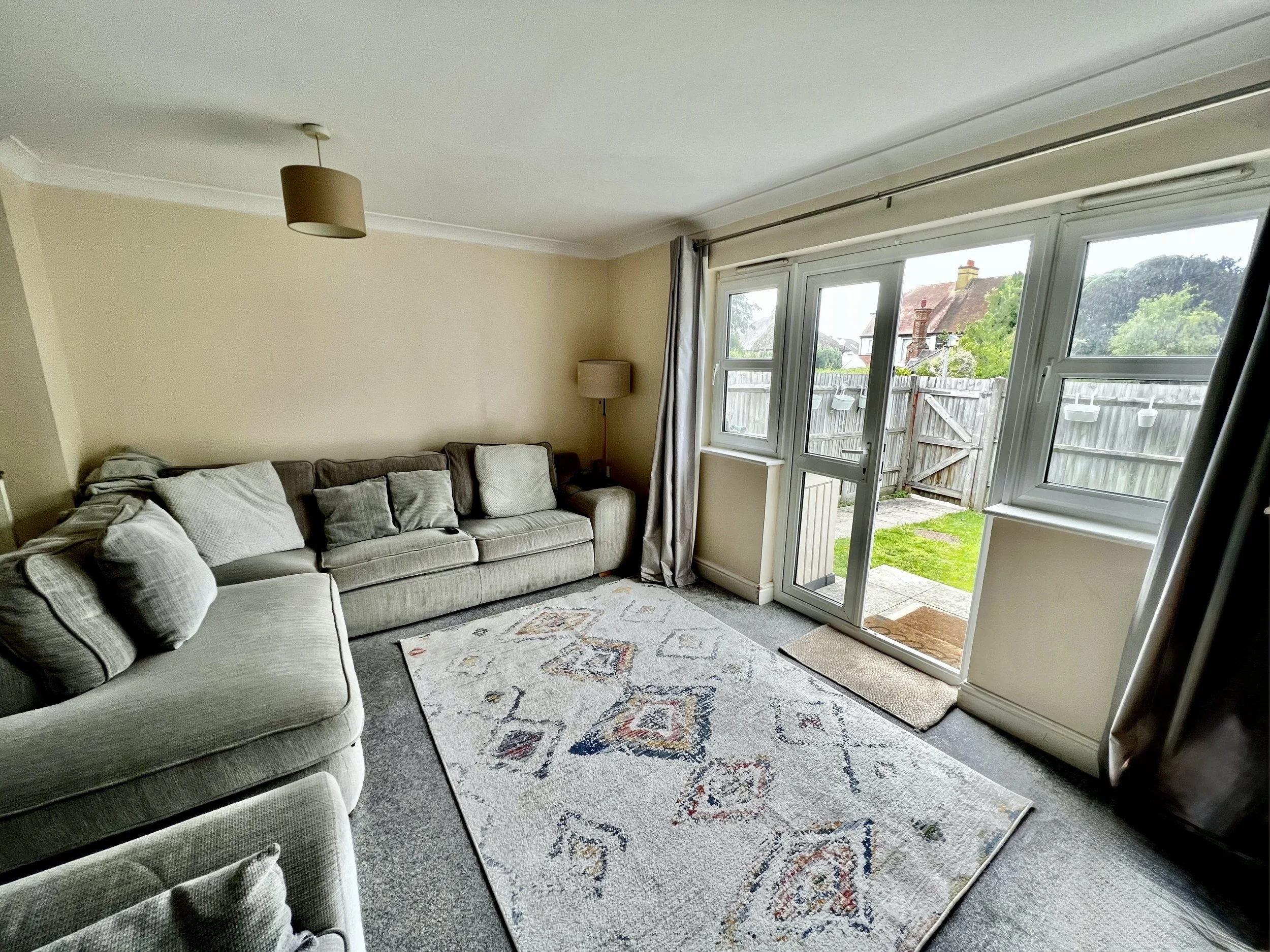 House Waterloo Road in Epsom and Ewell
