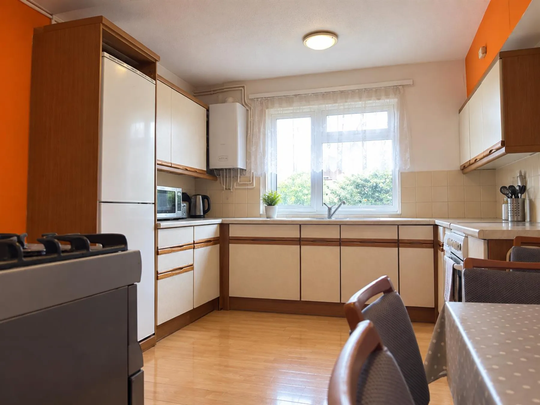Flat Weekes Drive in Slough