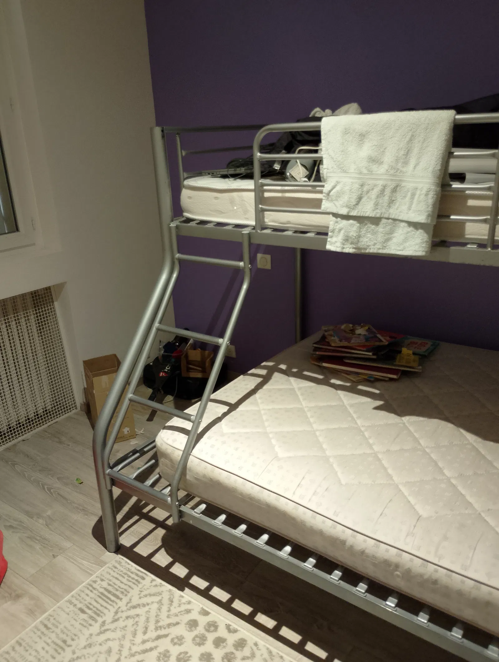 Chambre Rue de la Halle à Fures
