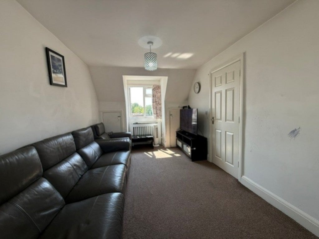 Flat Rayners Lane in Greater London