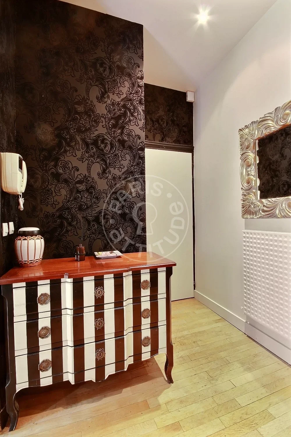 Flat Rue La Fayette in Paris