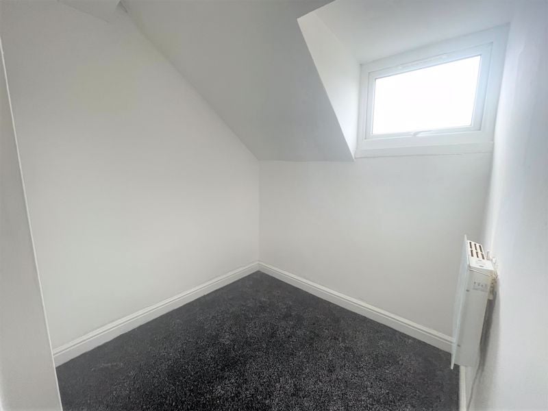 Flat Weaste Road in Salford