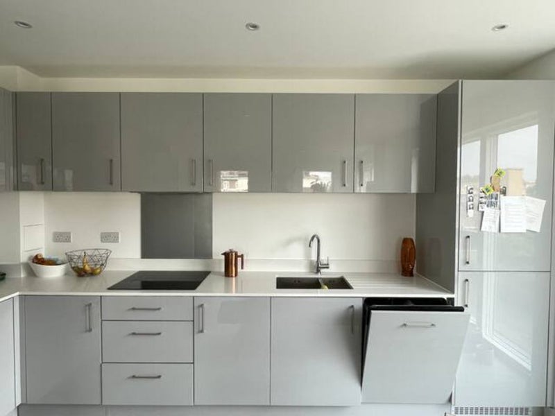 Room Matthias Road in Greater London