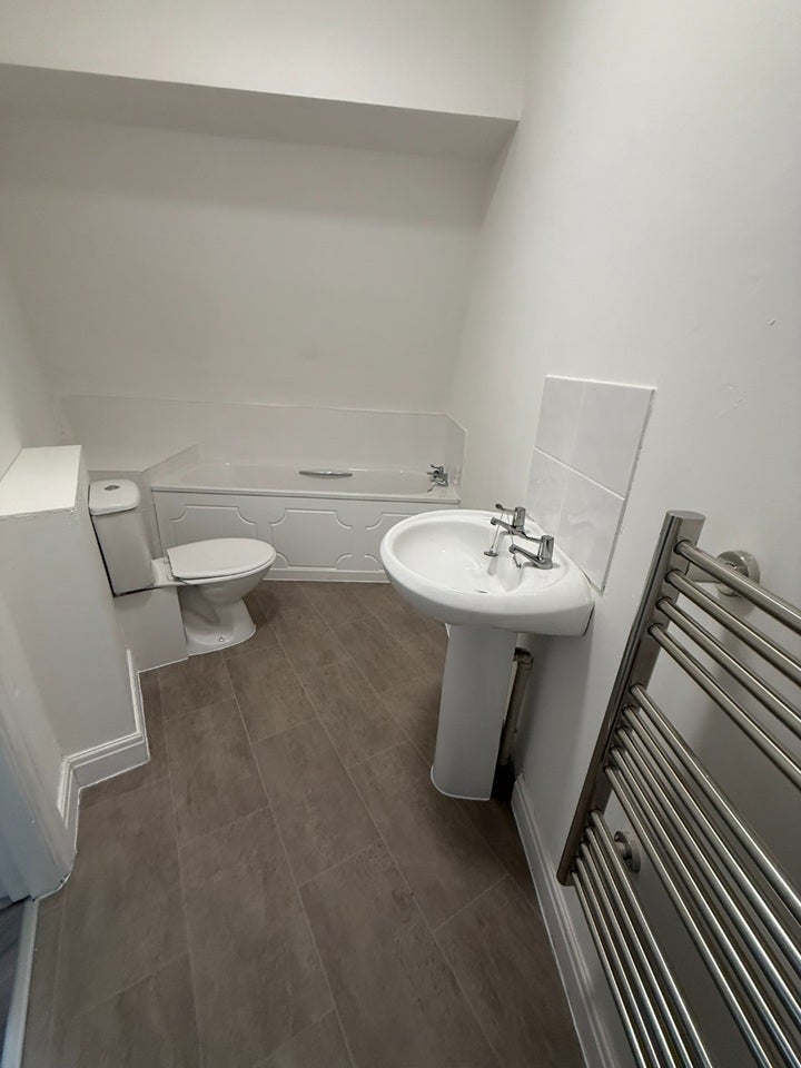 Flat Quarry Gardens in Huyton