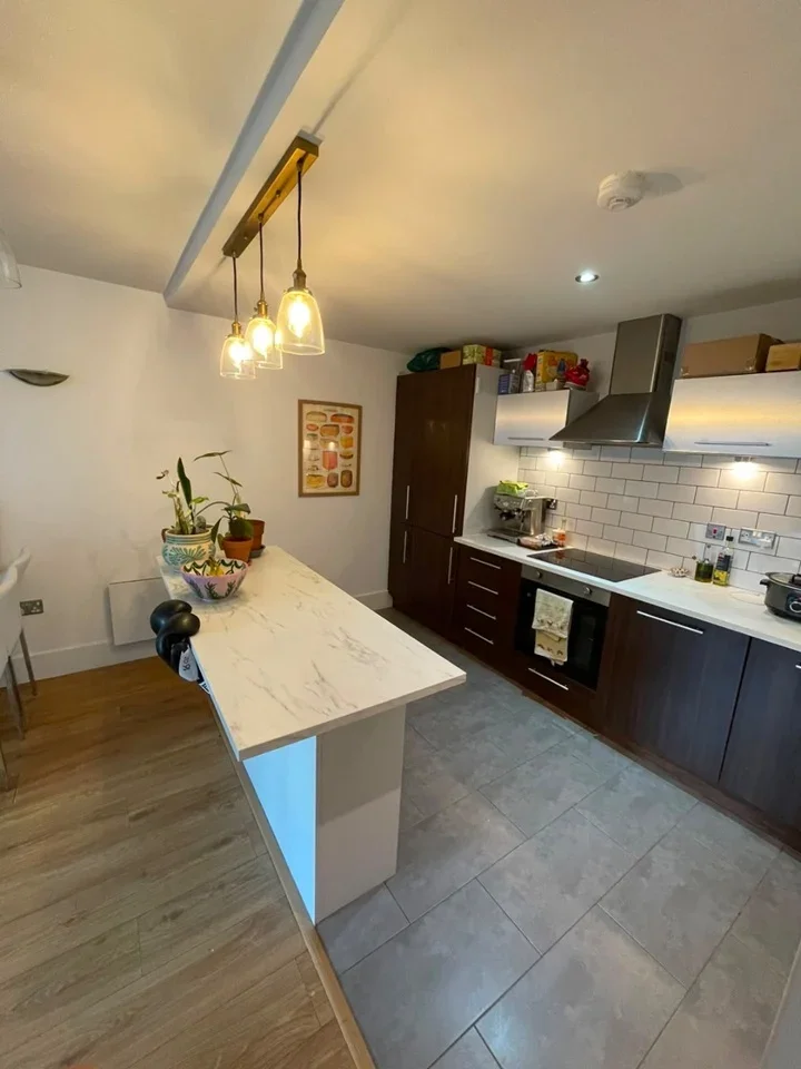 Flat Eagle Works in Greater London