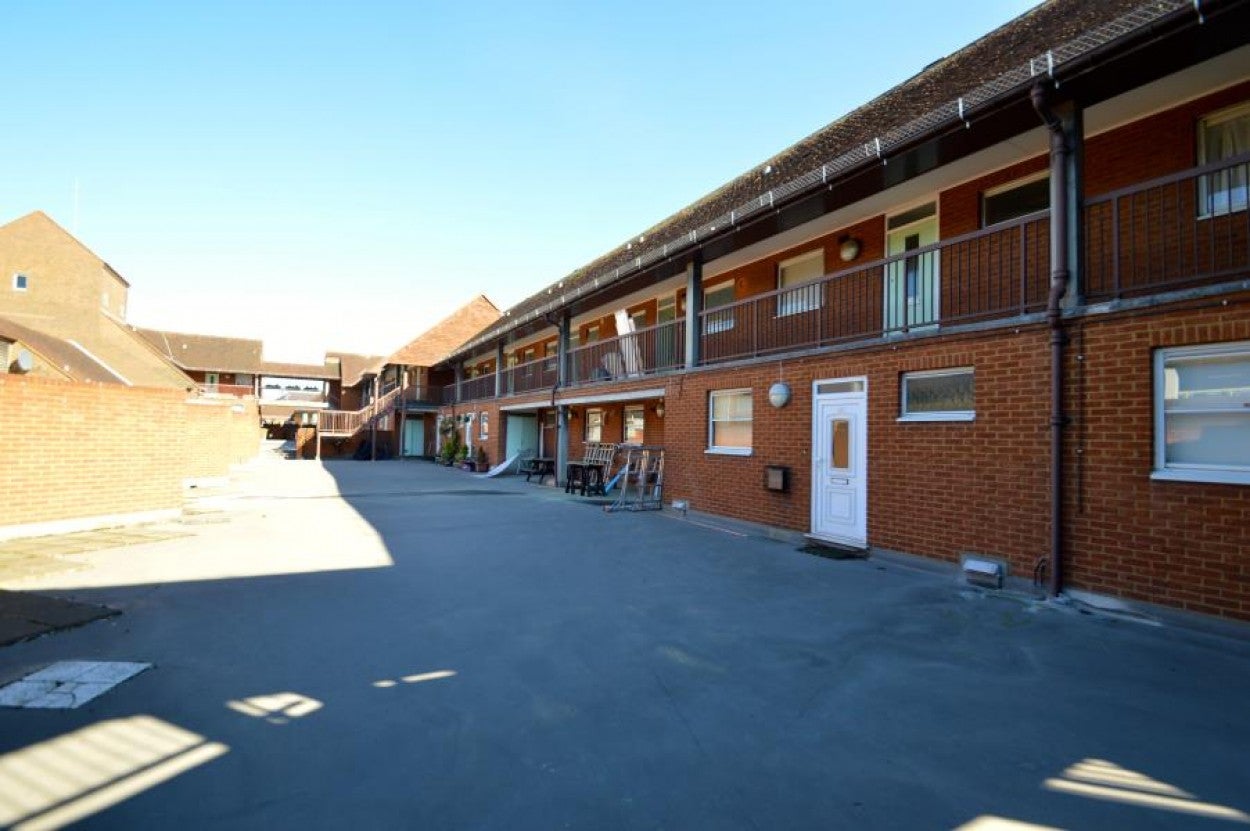 Flat Bridgewater Way in Windsor