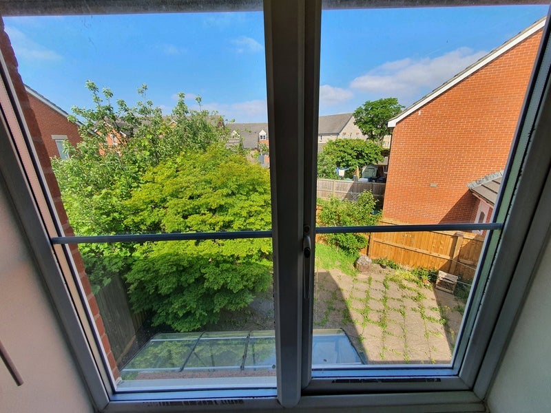 Room Wordsworth Road in Bristol