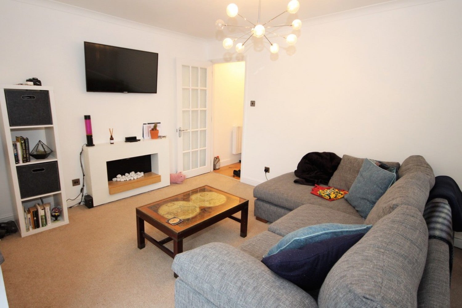 Flat Oakey Drive in Wokingham