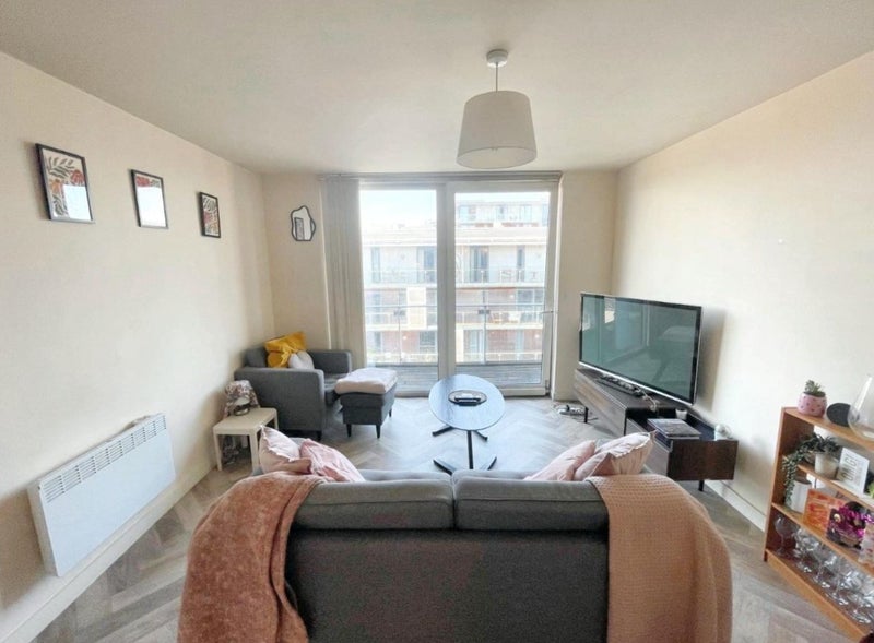 Room Trinity Way in Salford