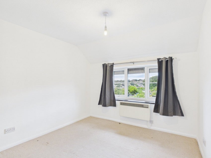 Flat Cameron Road in Chesham