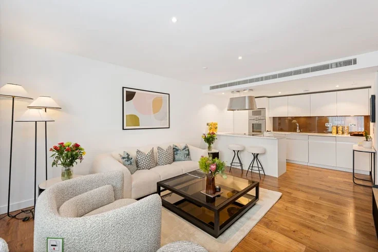 Flat Bolsover Street in City of Westminster