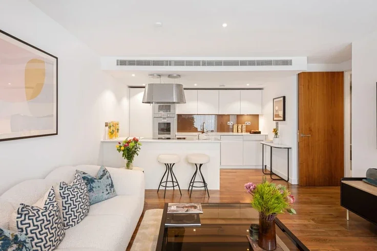 Flat Bolsover Street in City of Westminster