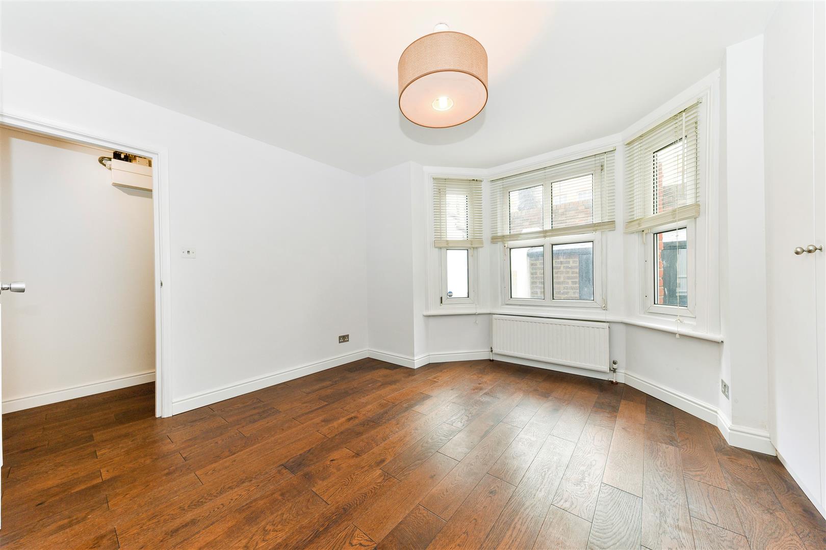 Flat Shirland Road in City of Westminster